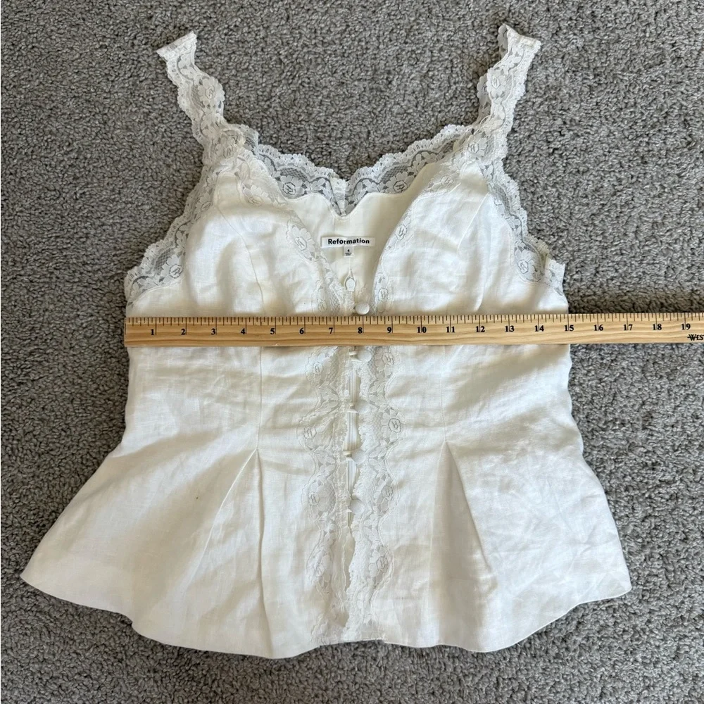Reformation Linen Size 4 - Picture 8 of 13